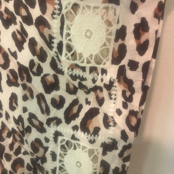 Bodhi Leopard Short Robe - Picture 5 of 8